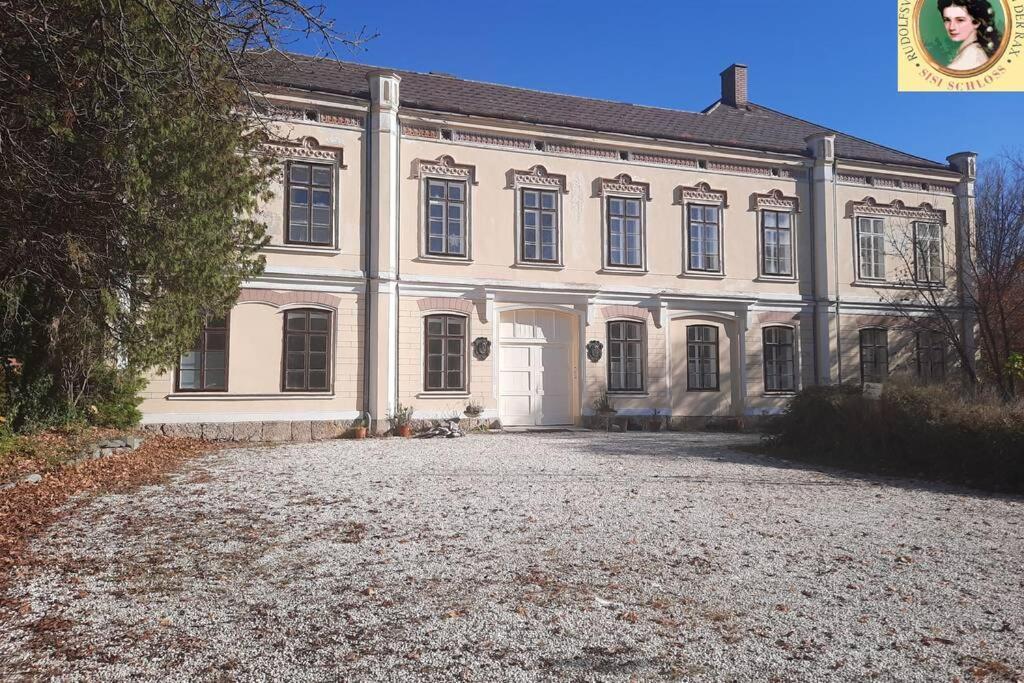 Sisi-Schloss Rudolfsvilla - Apt. Nene Und Die Abenteuerlichen Schwestern Reichenau Bagian luar foto